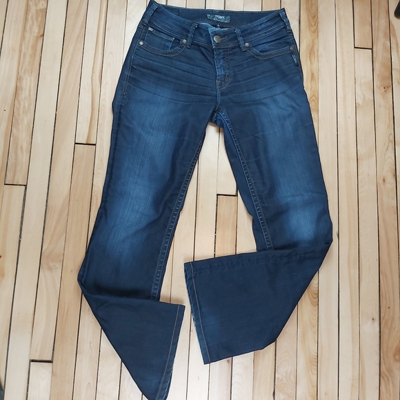 Silver Jeans Denim - 📣2/40$📣 Silver Suki dark wash jeans size 29
